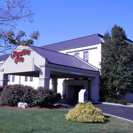 Hampton Inn Corydon Bagian luar foto