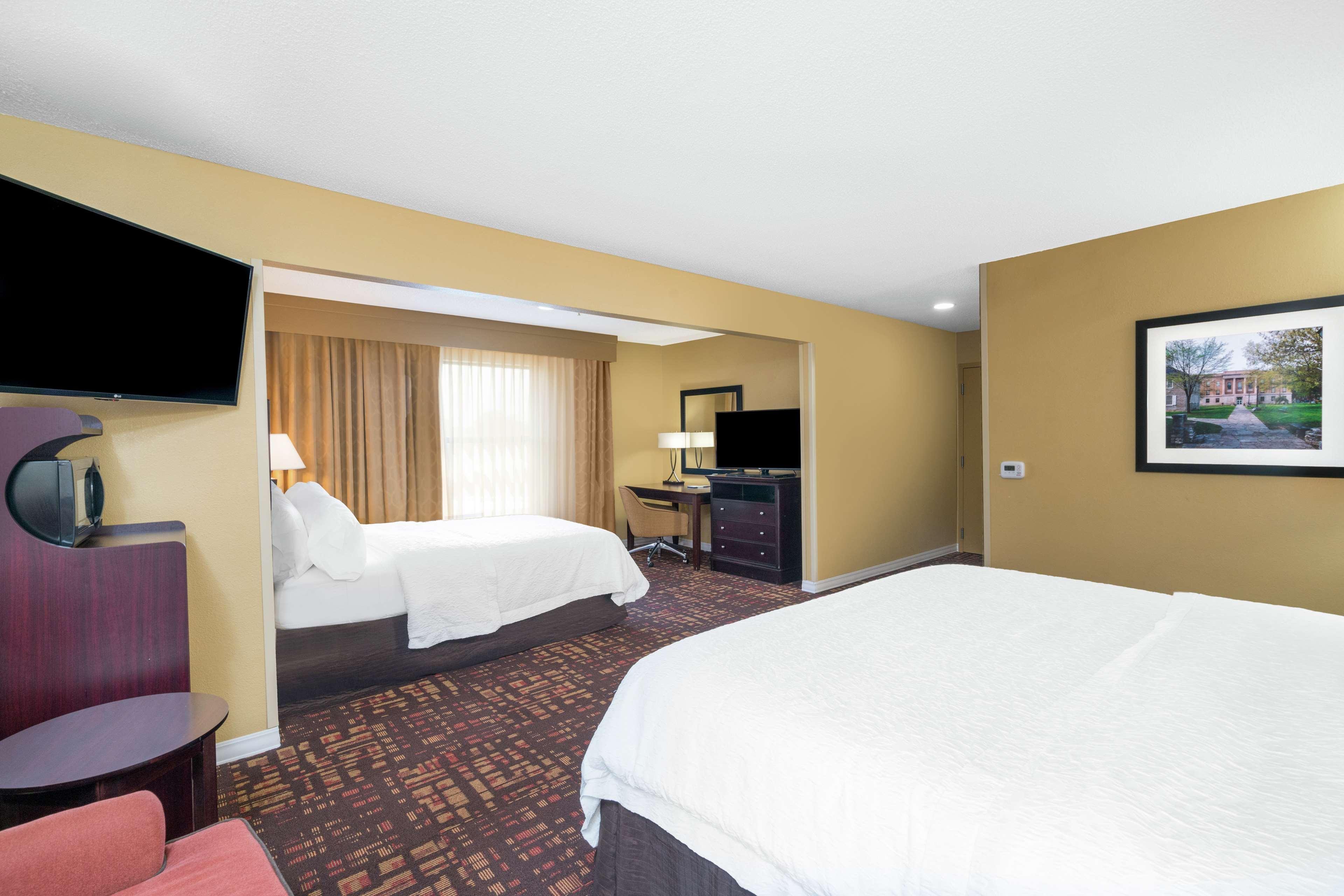 Hampton Inn Corydon Bagian luar foto